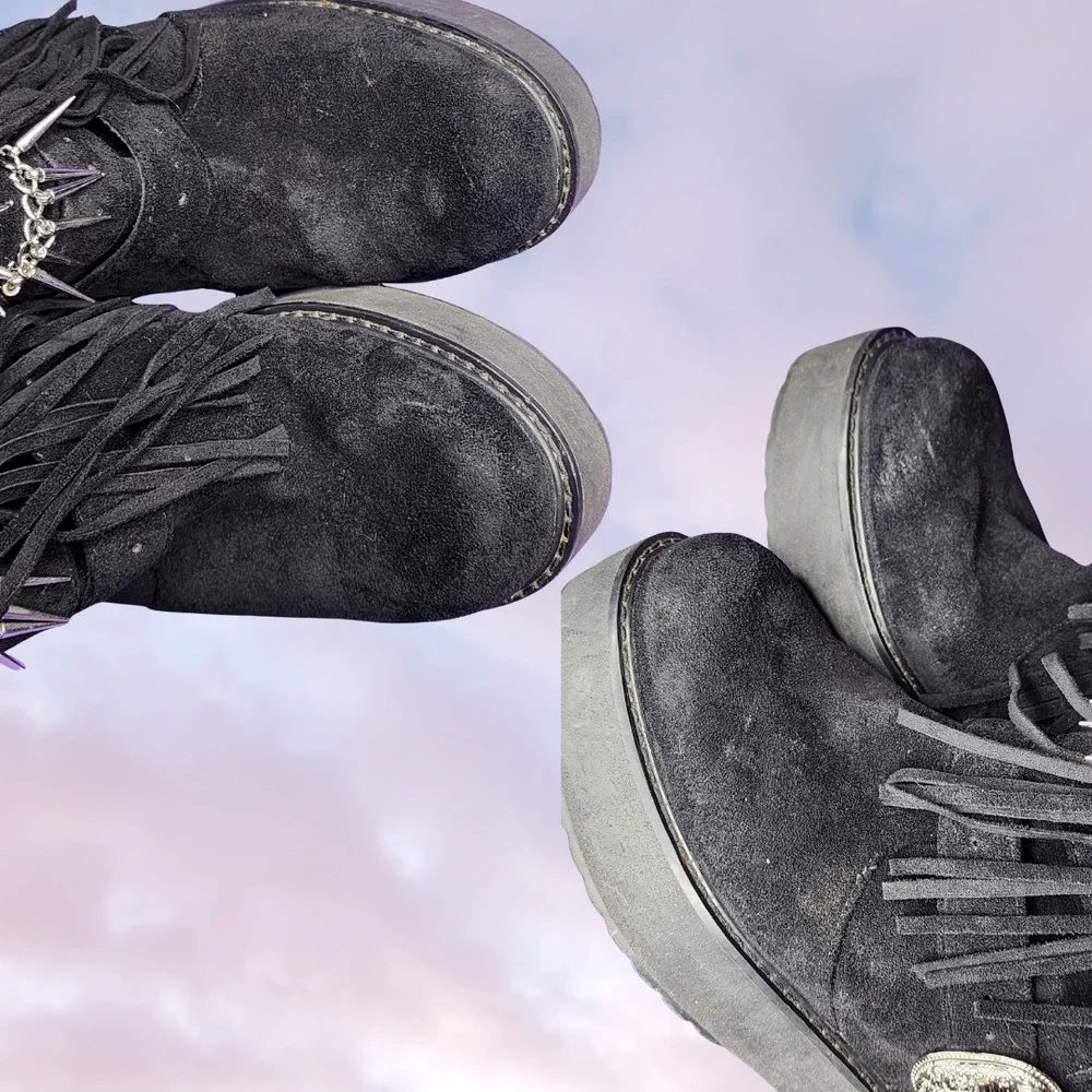Current Mood Blackhawk Sedona Wedge Boots Black Fringe Rave Boho Black Womens 7M - Picture 5 of 9